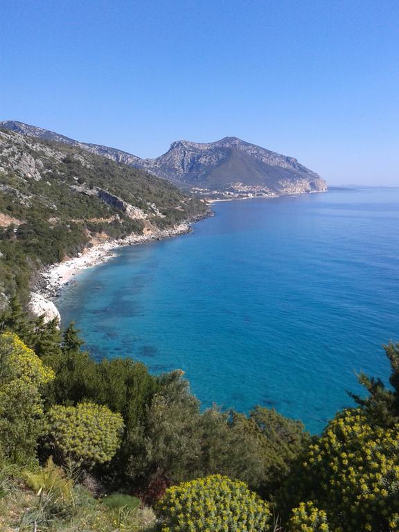 Appartamento Neruda Cala Gonone Kültér fotó